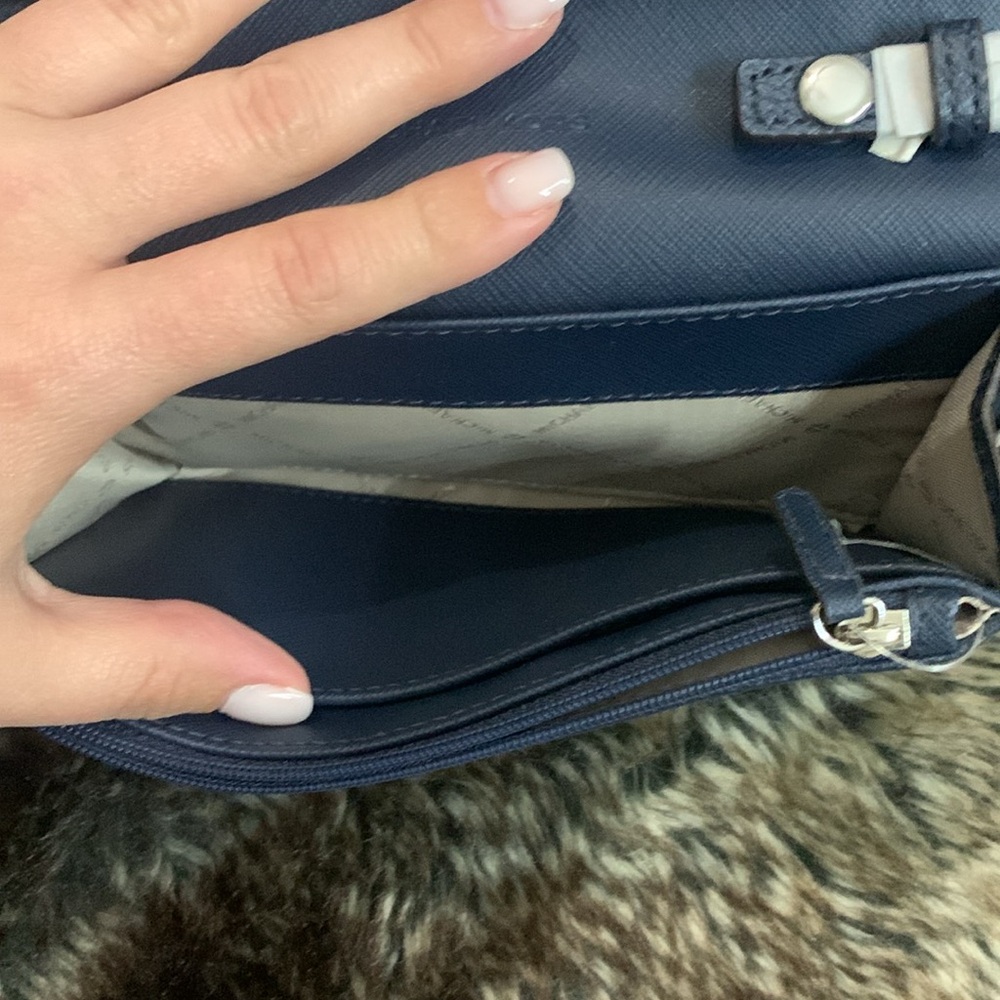 Michael Kors Navy Wallet/Crossbody-NWOT - Picture 13 of 16